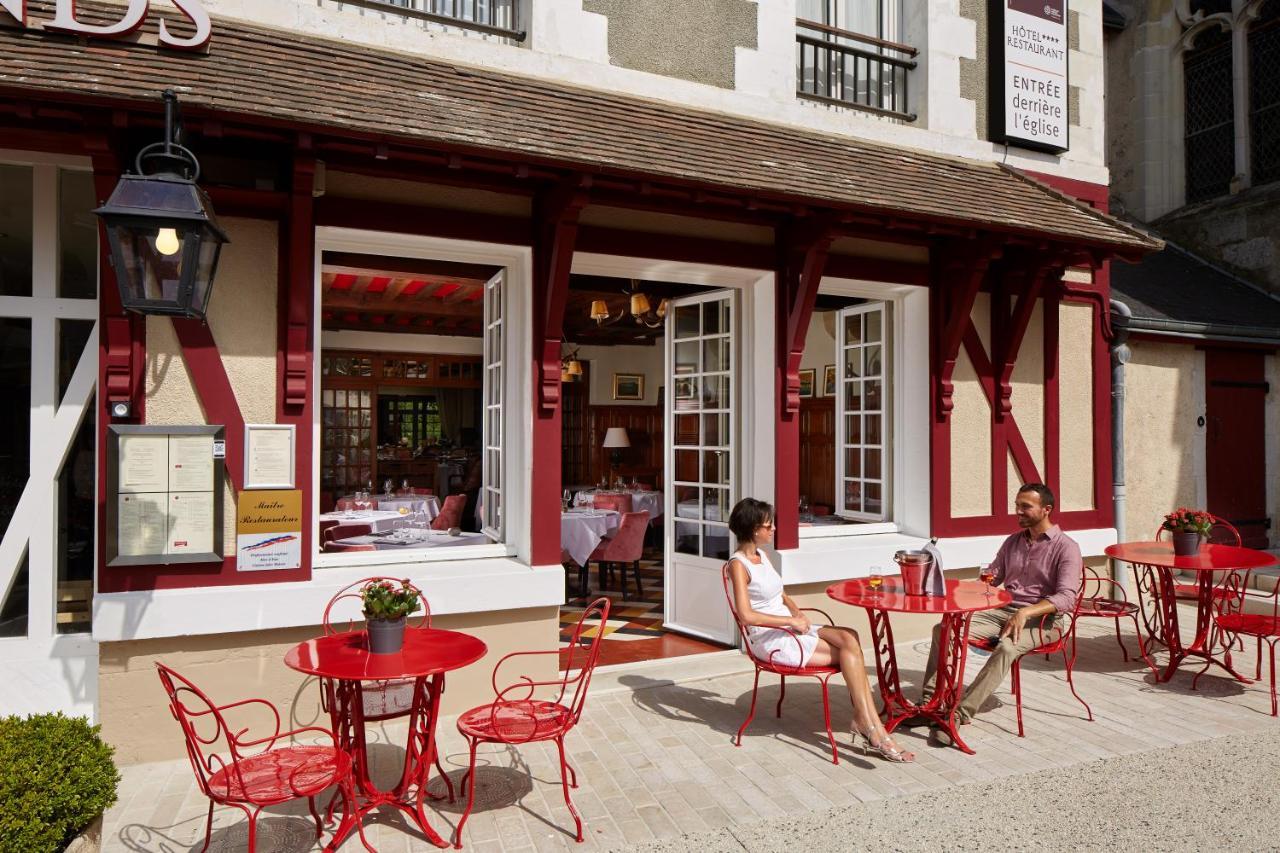Relais Des Trois Chateaux Hotel-Restaurant - Teritoria Cour Cheverny Bagian luar foto